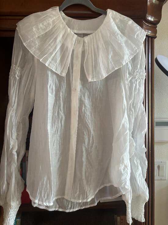 Tops - White Silk Blouse with Ruffled Collar